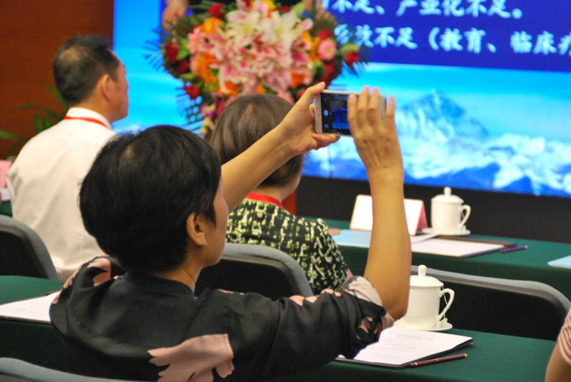 大講堂現(xiàn)場 副本.jpg