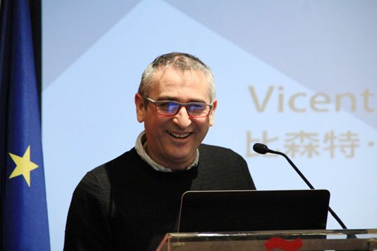 2西班牙文化中心-塞萬提斯學院、文化活動負責人Esteban Andueza思朋先生.jpg