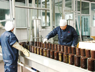 華都酒業(yè)灌裝車間