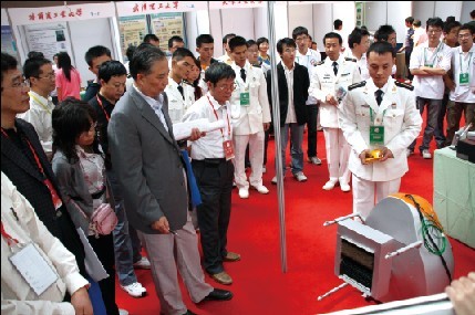 評(píng)委點(diǎn)評(píng)參賽作品“蜘蛛匣”