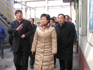 趙素萍市長(zhǎng)視察市重點(diǎn)企業(yè)