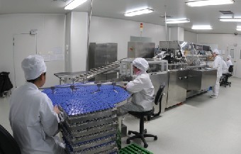 生產(chǎn)車間-凍干粉針生產(chǎn)線