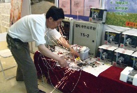 張茗模擬雷電沖擊實(shí)驗(yàn)