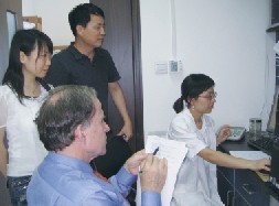 安泰康實驗室剪影