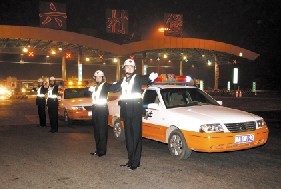 路政規(guī)范執(zhí)勤