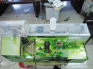 自動抽吸式蛋殼分離機正面